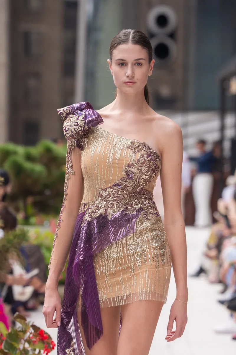 New York Fashion Week 2026, look 2: Gold and amethyst